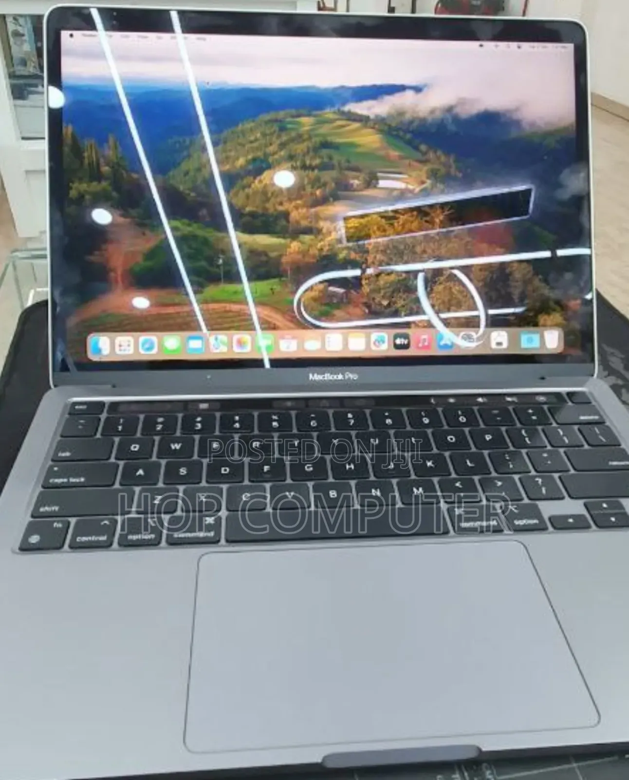 New Laptop Apple MacBook Pro 2022 M2 8GB Apple M2 SSD 256GB