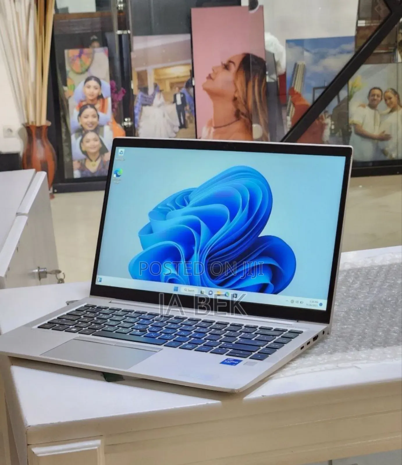 New Laptop HP EliteBook 840 G8 16GB Intel Core I7 SSD 512GB