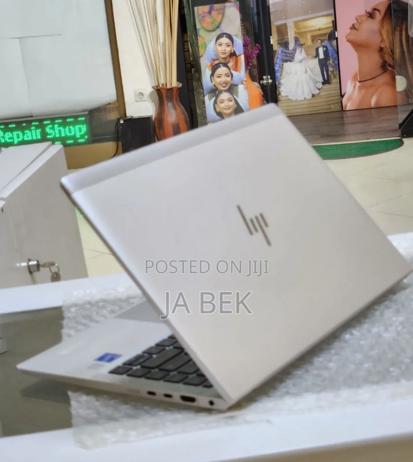 New Laptop HP EliteBook 840 G8 16GB Intel Core I7 SSD 512GB