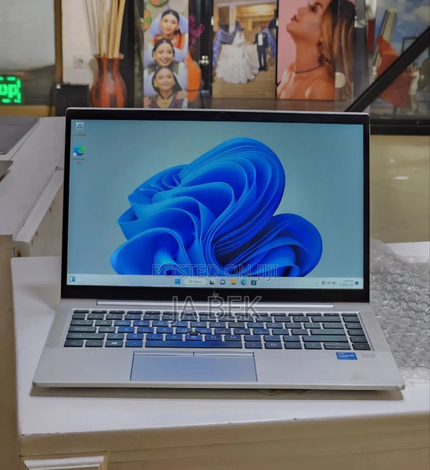 New Laptop HP EliteBook 840 G8 16GB Intel Core I7 SSD 512GB