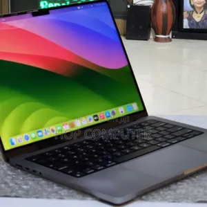 New Laptop Apple MacBook Pro M1 16GB Apple M1 Pro SSD 512GB