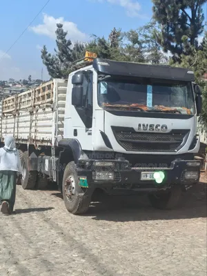 Photo - Iveco. Trucker. Kena Tesabi