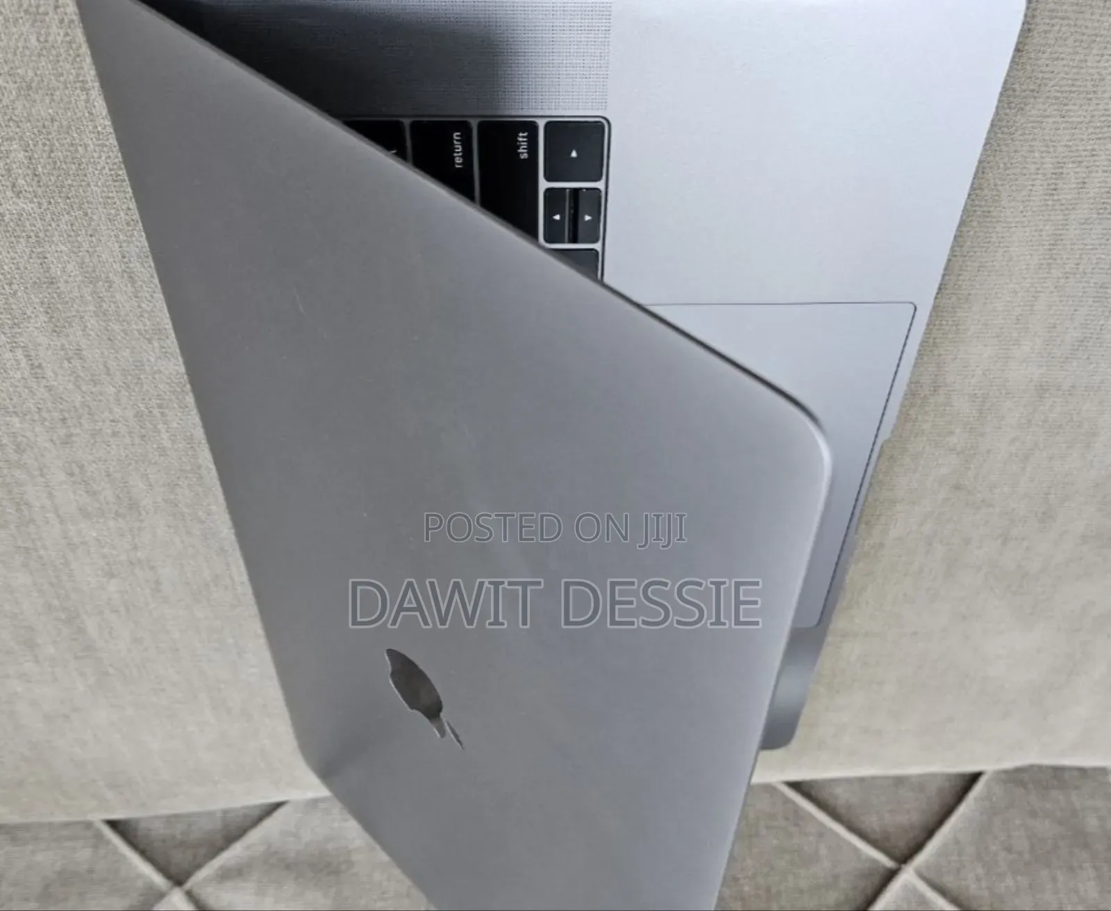 New Laptop Apple MacBook Pro 2019 16GB Intel Core I9 SSD 512GB