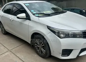 Toyota Corolla 2017 White