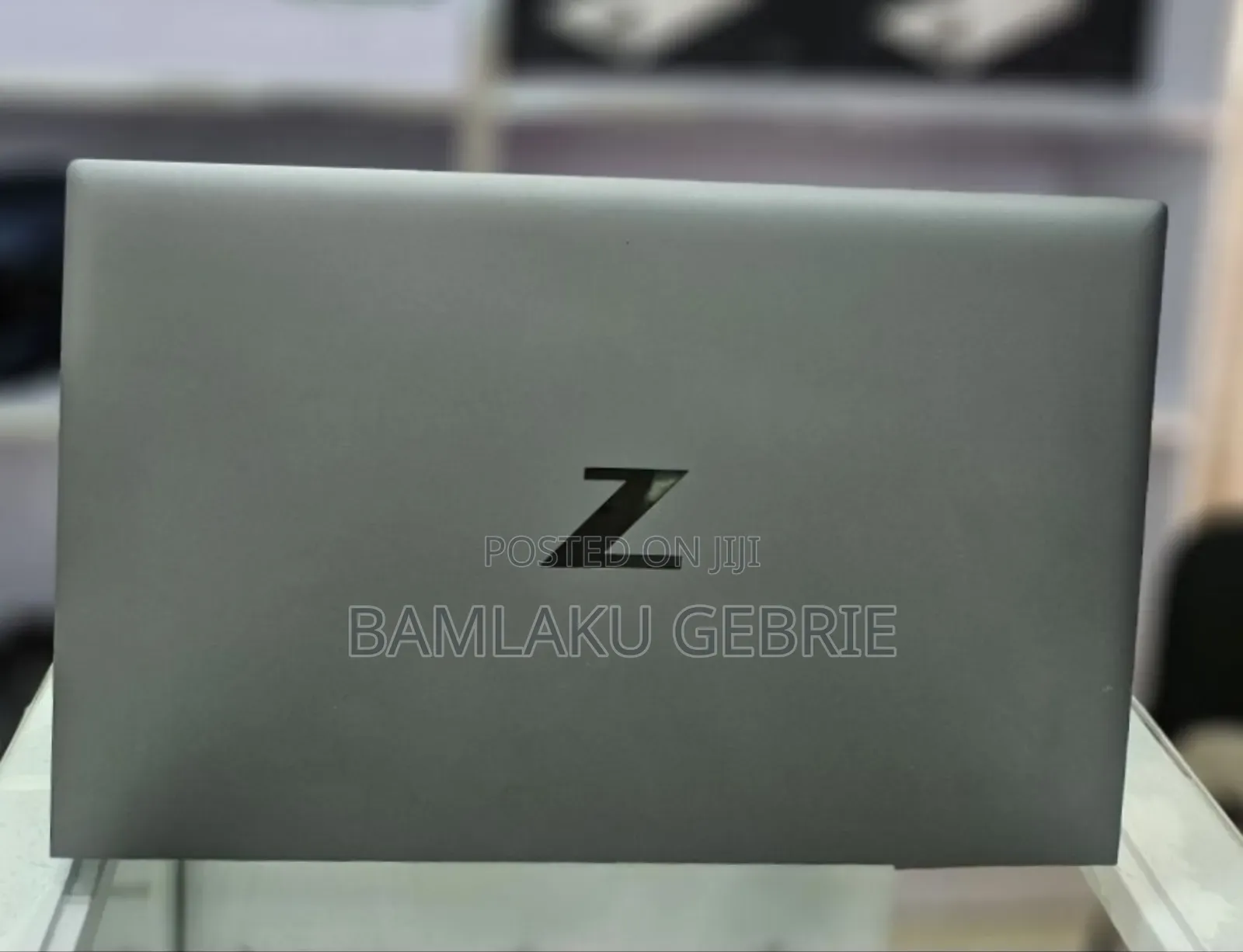 New Laptop HP ZBook Firefly G8 16GB Intel Core I7 SSD 1T