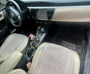 Toyota Corolla 2017 White