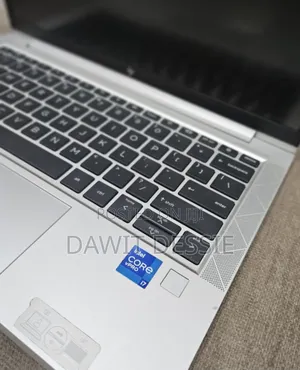 New Laptop HP EliteBook 830 G8 16GB Intel Core I7 SSD 512GB