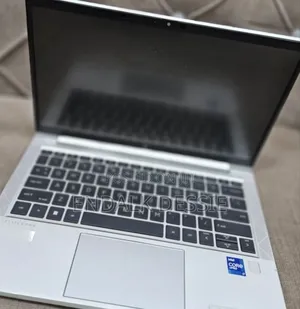 New Laptop HP EliteBook 830 G8 16GB Intel Core I7 SSD 512GB