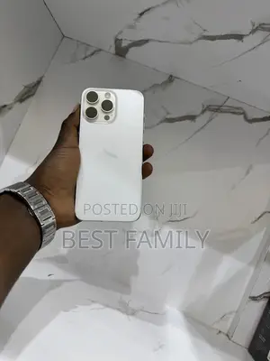 Photo - Apple iPhone 15 Pro Max 256 GB White