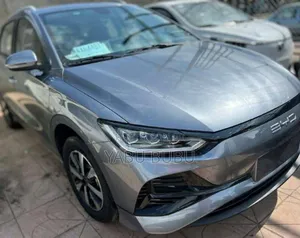 Photo - New BYD E2 43 kWh 94 hp FWD 2025 Gray