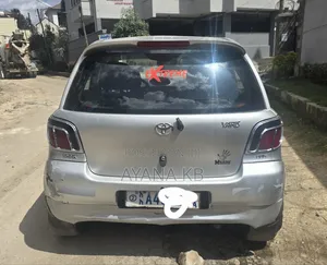 Toyota Yaris 2001 Silver