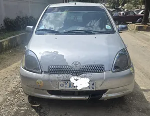 Toyota Yaris 2001 Silver
