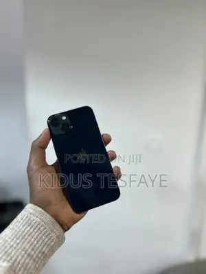 Photo - Apple iPhone 13 256 GB Blue