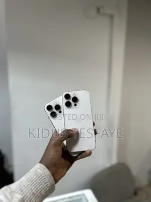 Apple iPhone 16 Pro 128 GB Gold