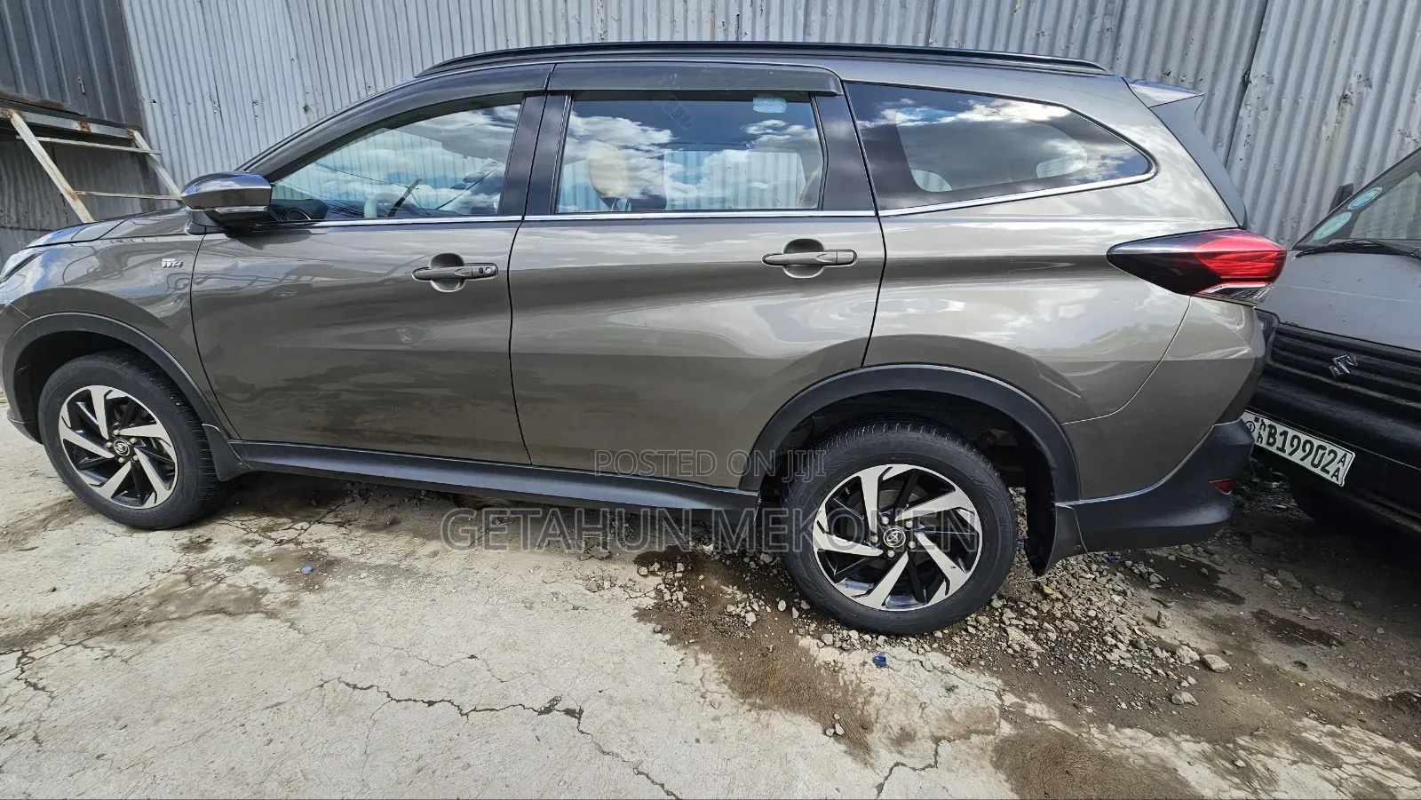 Toyota Rush 2023 Gray