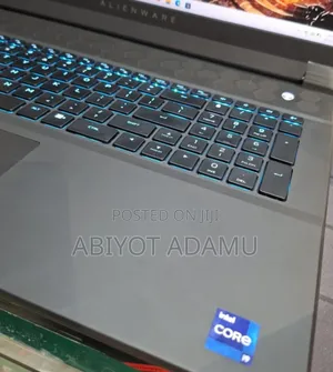New Laptop Alienware M17x R2 16GB Intel Core I9 SSD 1T