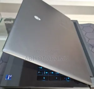 New Laptop Alienware M17x R2 16GB Intel Core I9 SSD 1T