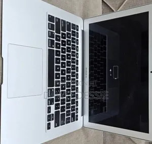 New Laptop Apple MacBook Air 2015 8GB Intel Core I5 SSD 128GB