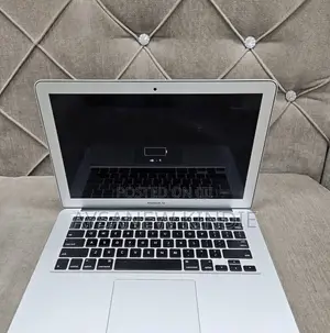 New Laptop Apple MacBook Air 2015 8GB Intel Core I5 SSD 128GB