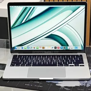 Photo - New Laptop Apple MacBook Pro 2022 M2 8GB Apple M2 SSD 256GB