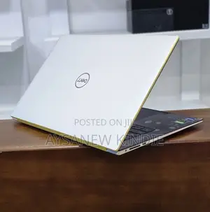 New Laptop Dell XPS 15 (9530) 32GB Intel Core i9 SSD 1T