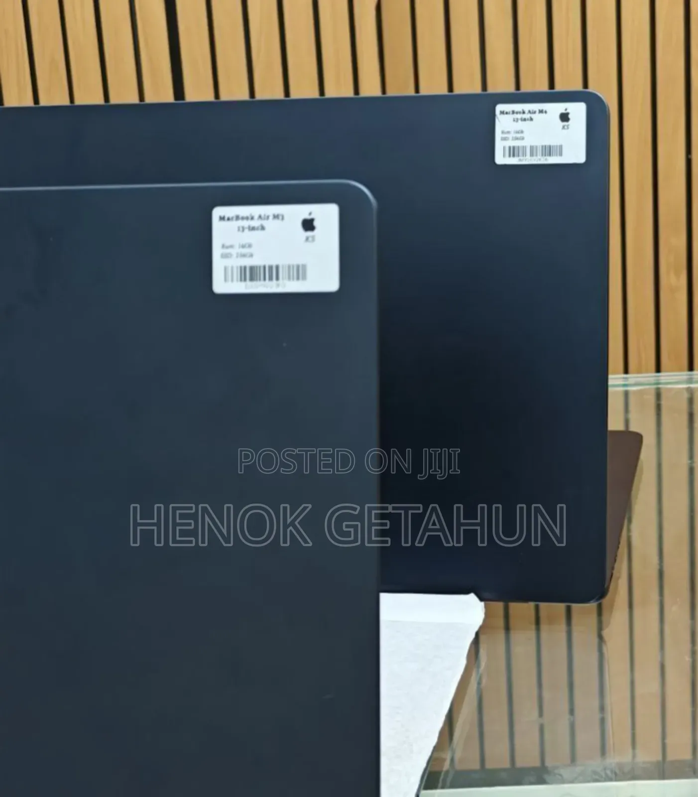 New Laptop Apple MacBook Air 2024 M3 13-Inch 8GB Apple M3 SSD 256GB