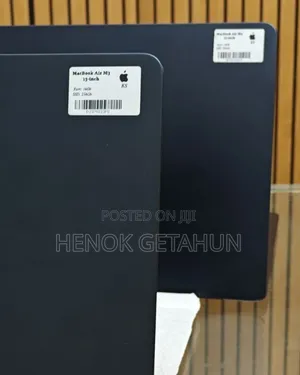 New Laptop Apple MacBook Air 2024 M3 13-Inch 8GB Apple M3 SSD 256GB