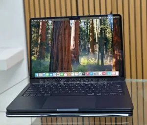 New Laptop Apple MacBook Air 2024 M3 13-Inch 8GB Apple M3 SSD 256GB