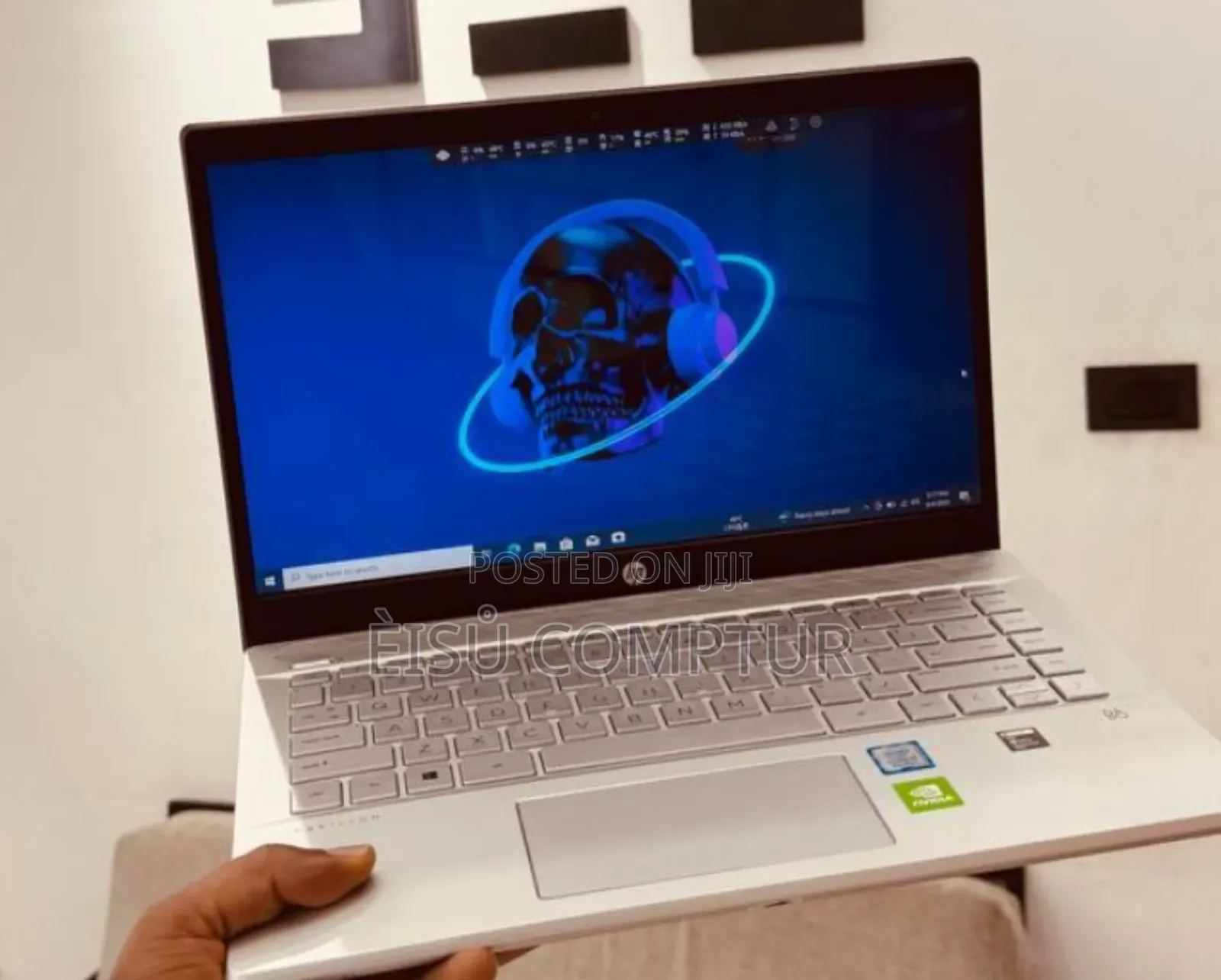 New Laptop HP Pavilion 15 8GB Intel Core I5 SSD 256GB