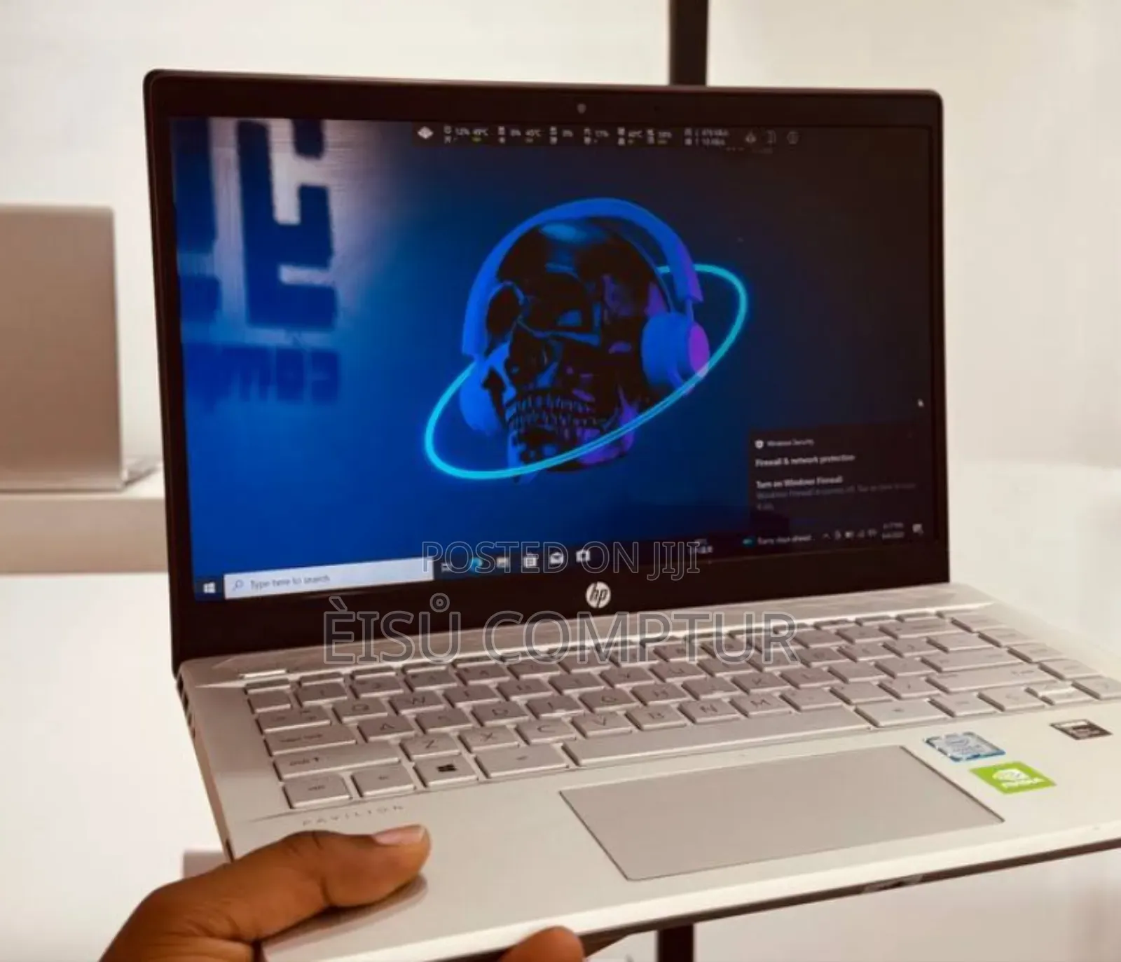 New Laptop HP Pavilion 15 8GB Intel Core I5 SSD 256GB