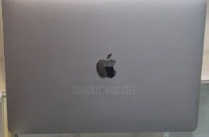 Photo - New Laptop Apple MacBook Pro 2020 8GB Intel Core I5 SSD 256GB