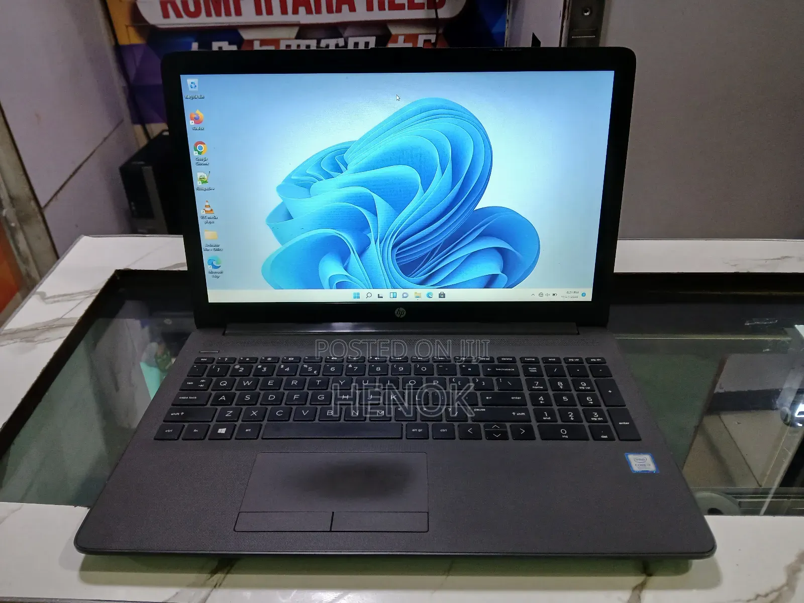 Laptop HP 250 G7 8GB Intel Core I7 HDD+SSD 1T