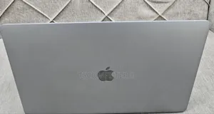 New Laptop Apple MacBook Pro 2019 16GB Intel Core I9 SSD 512GB