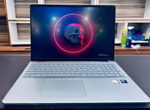 Photo - New Laptop Dell Inspiron 15 16GB Intel Core Ultra 7 SSD 1T