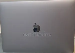 New Laptop Apple MacBook 2020 8GB Intel Core I5 SSD 256GB