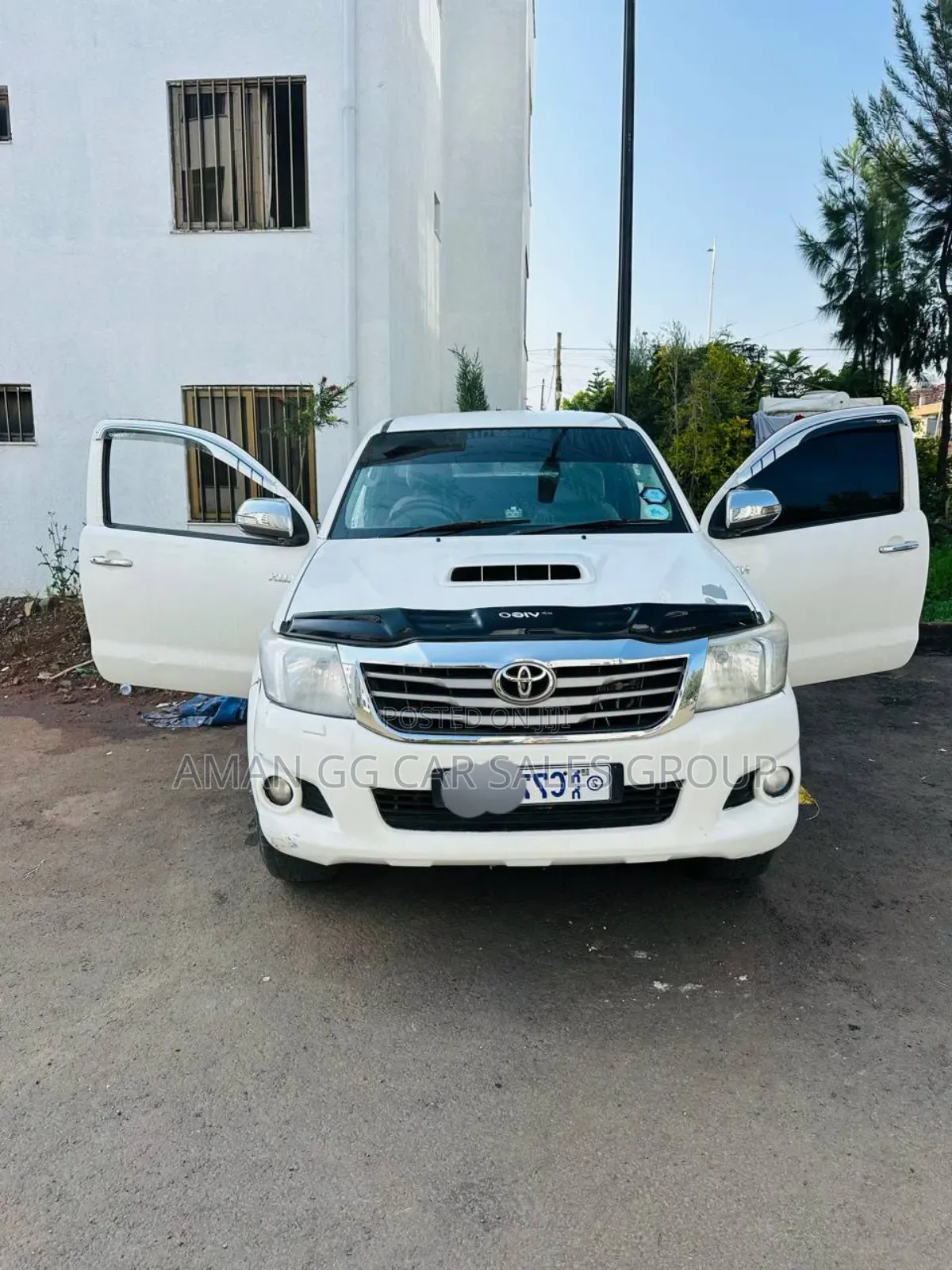 Toyota Hilux 2013 White