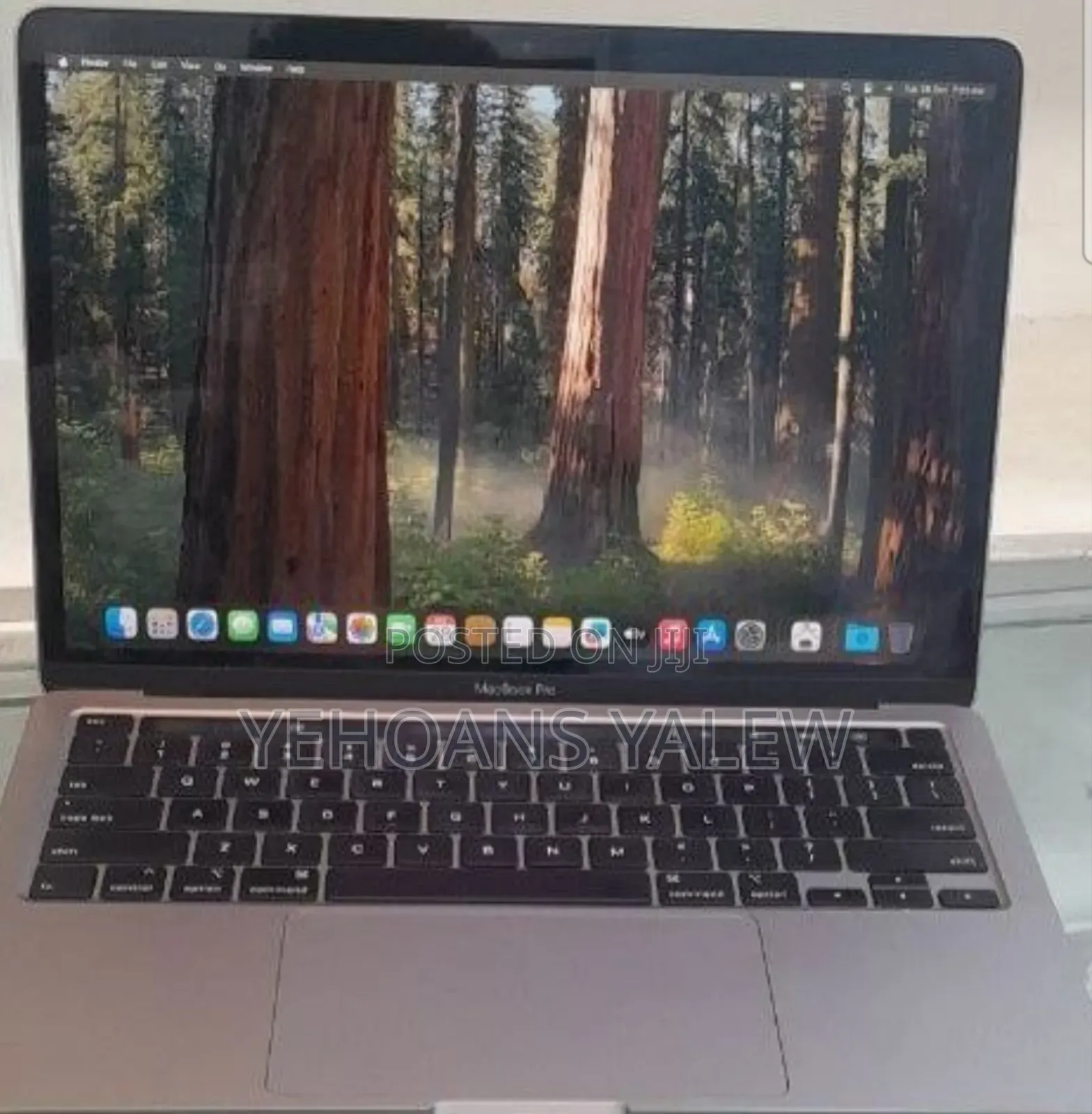New Laptop Apple MacBook Pro 2020 8GB Intel Core I5 SSD 256GB