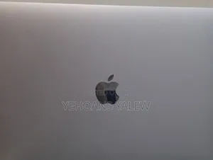 New Laptop Apple MacBook Pro 2020 8GB Intel Core I5 SSD 256GB