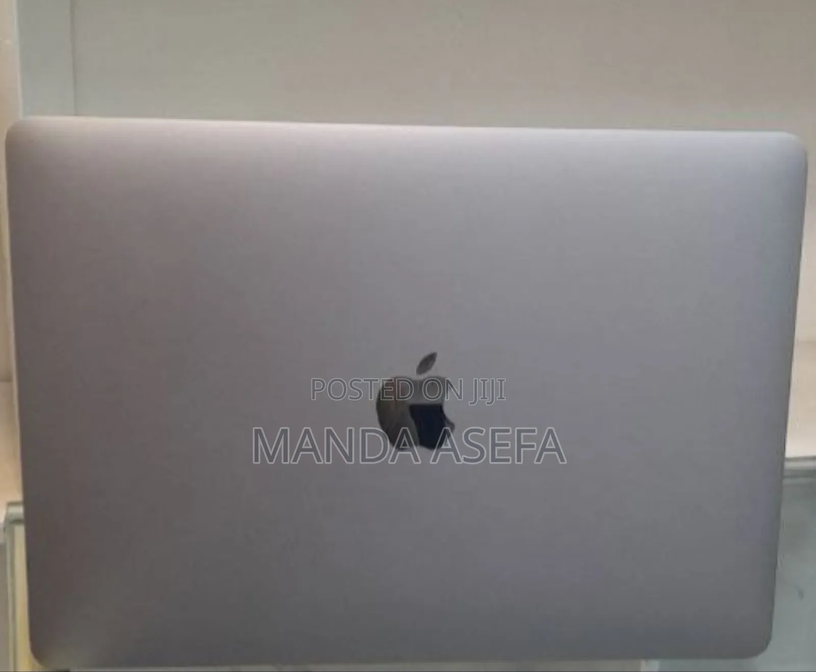 New Laptop Apple MacBook Pro 2020 8GB Intel Core I5 SSD 256GB