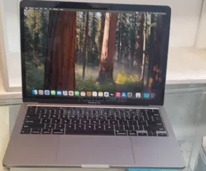 Photo - New Laptop Apple MacBook Pro 2020 8GB Intel Core I5 SSD 256GB