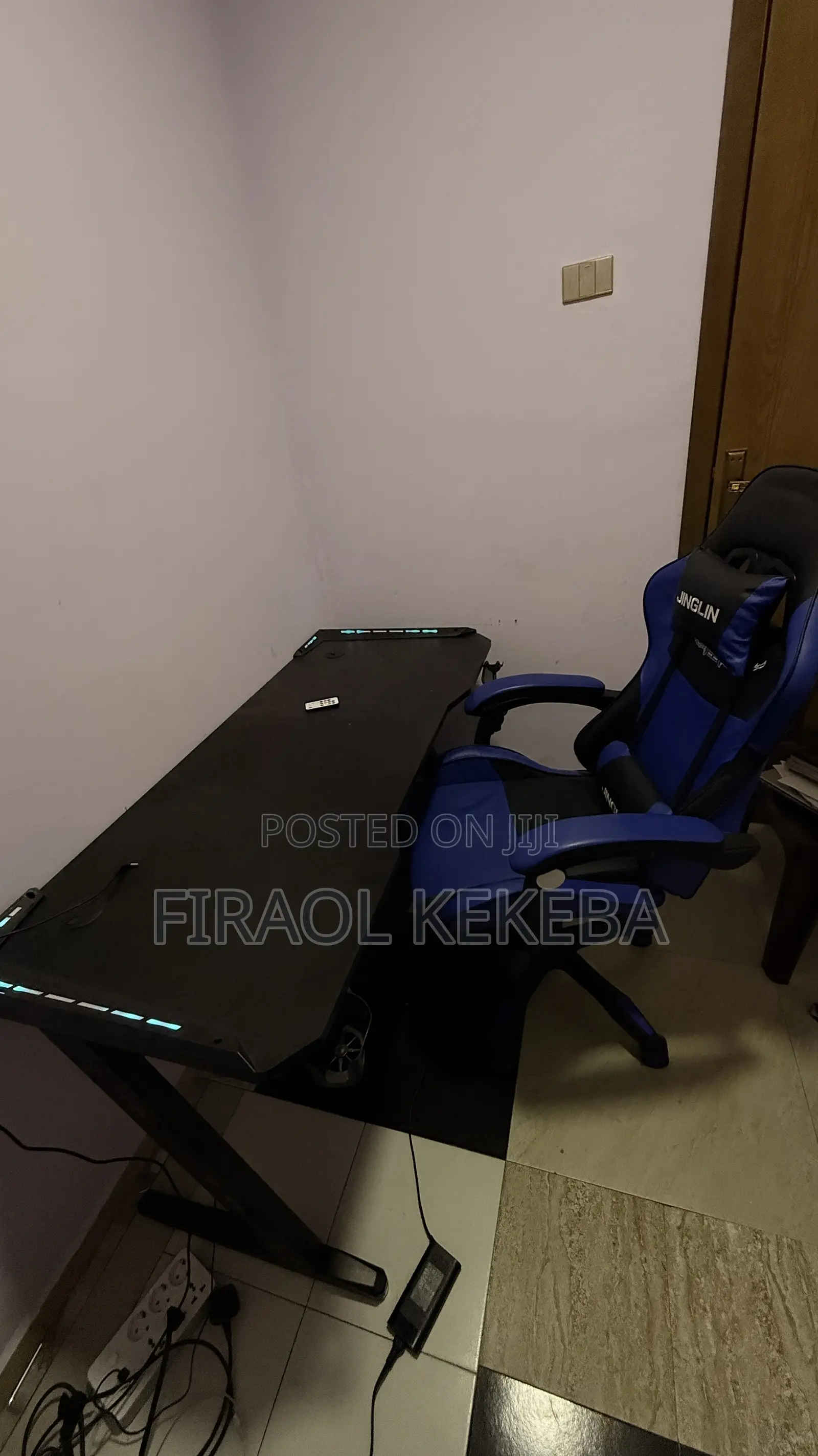 Gaming Table And Chair