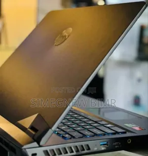 New Laptop MSI Creator 17 B11ue-471 16GB AMD Ryzen 9 SSD 1T