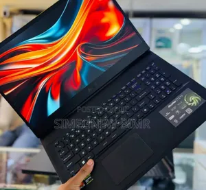 New Laptop MSI Creator 17 B11ue-471 16GB AMD Ryzen 9 SSD 1T