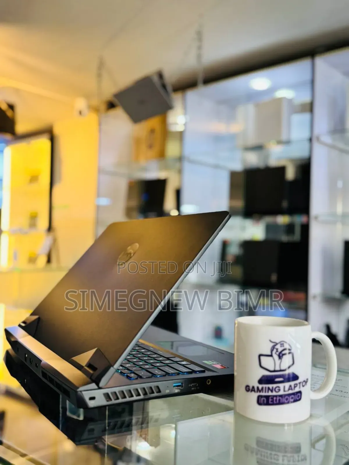 New Laptop MSI Creator 17 B11ue-471 16GB AMD Ryzen 9 SSD 1T