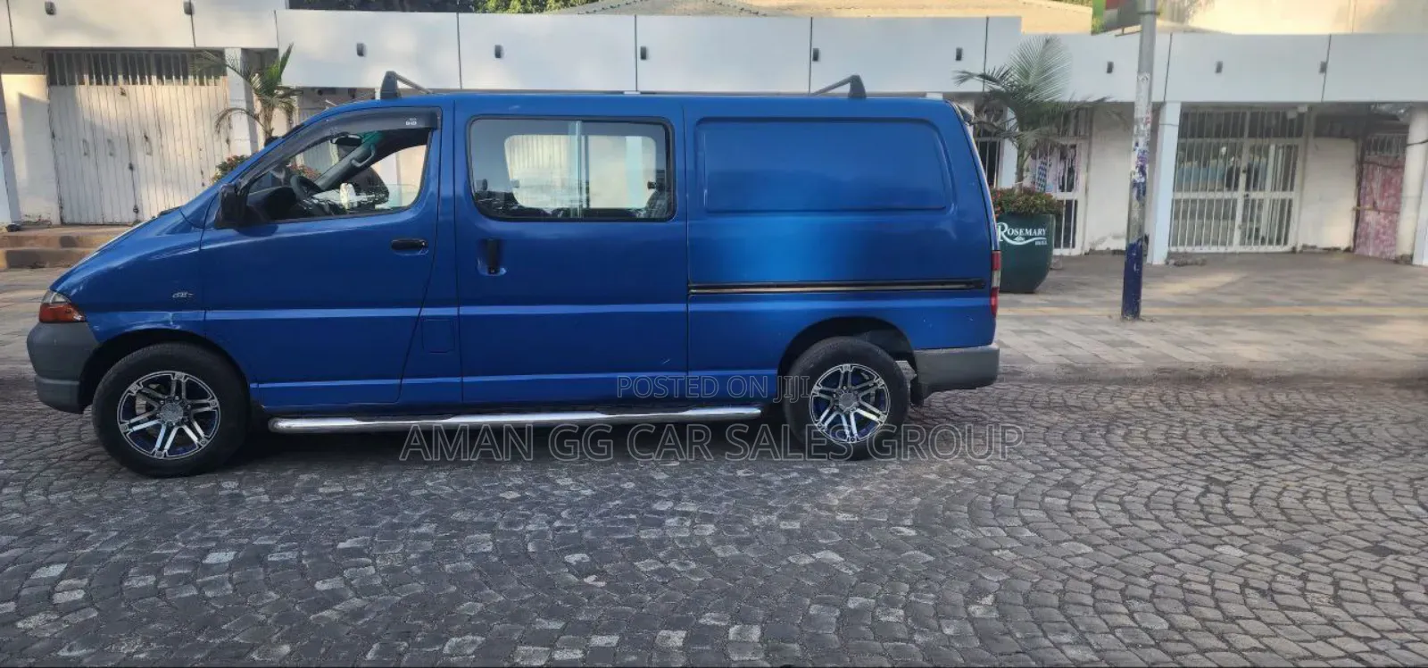 Toyota HiAce 2006 Blue