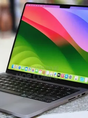 New Laptop Apple MacBook Pro M1 16GB Apple M1 Pro SSD 512GB