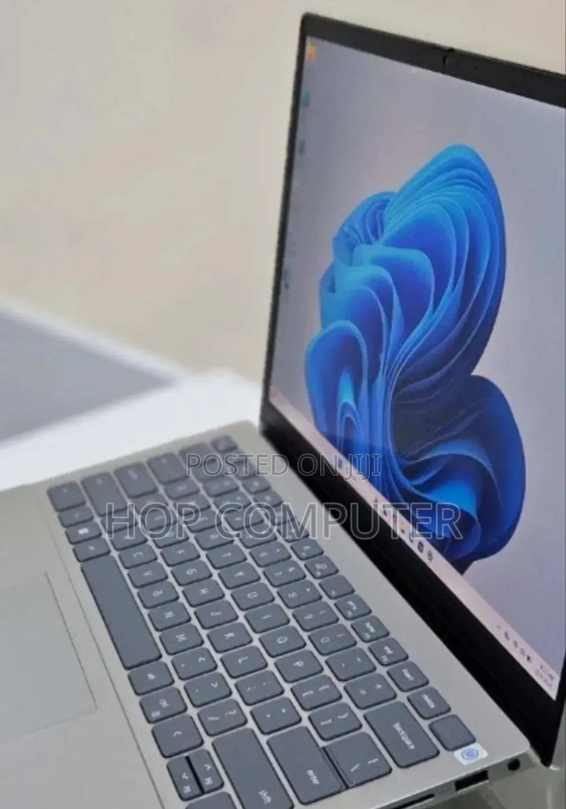 New Laptop Dell Inspiron 15 16GB Intel Core i7 SSD 512GB