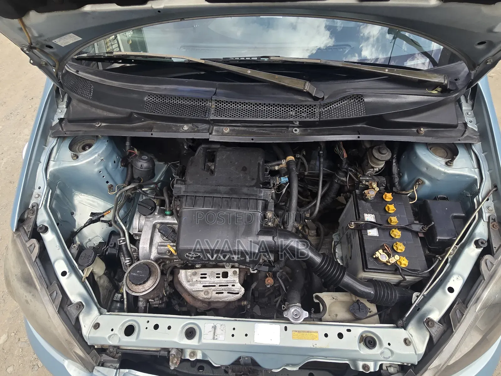 Toyota Vitz 2004 Blue