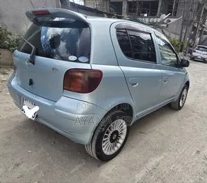 Toyota Vitz 2004 Blue