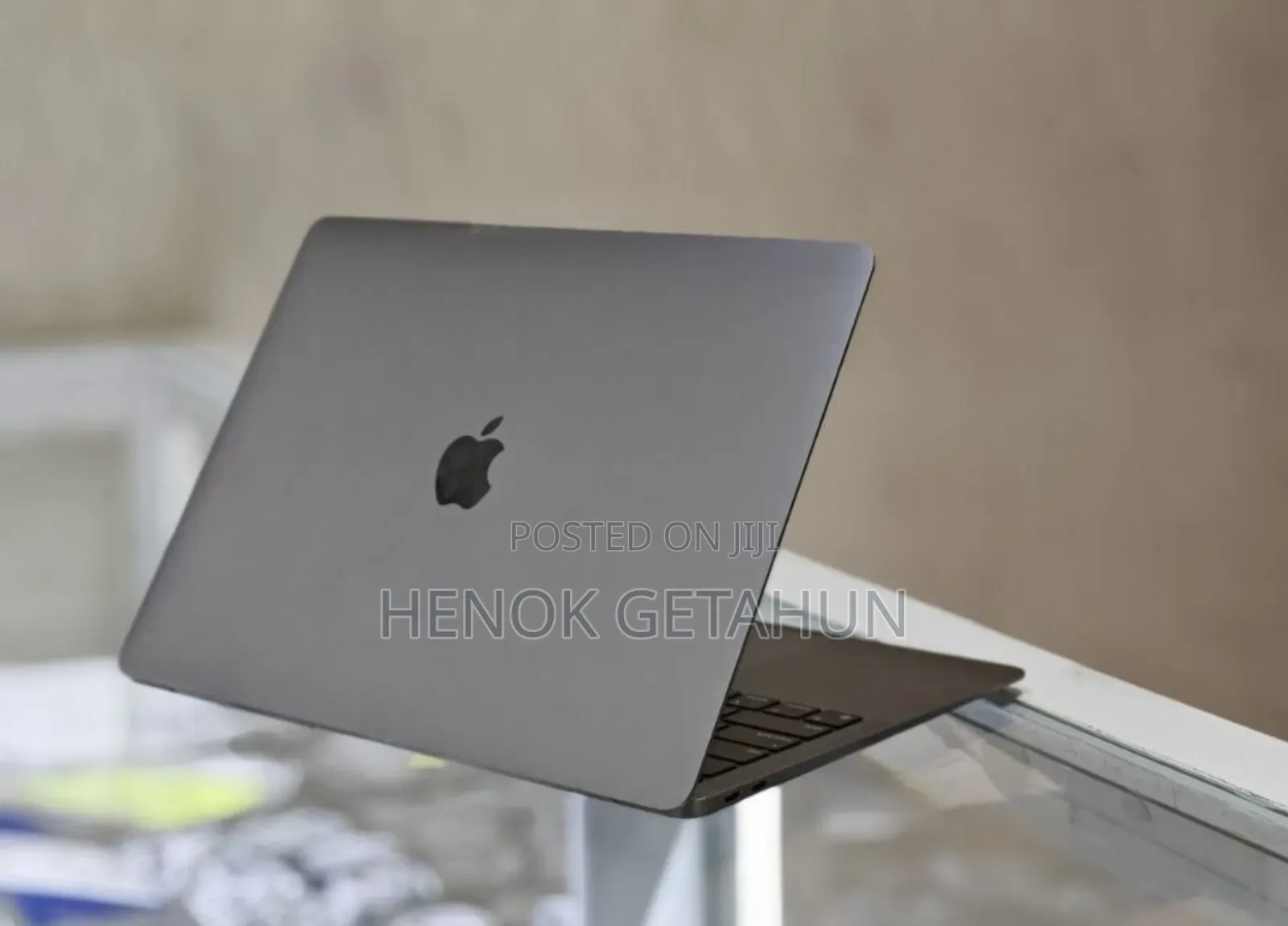 New Laptop Apple MacBook Air 2020 M1 8GB Apple M1 SSD 1T